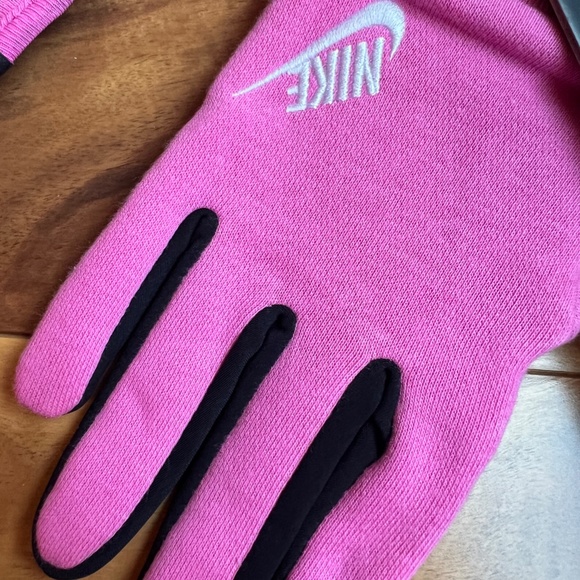 Nike Girls Youth Club Fleece Headband & Club Fleece Gloves NWT Pink Black - Picture 6 of 7